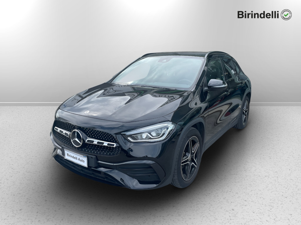 MERCEDES-BENZ GLA