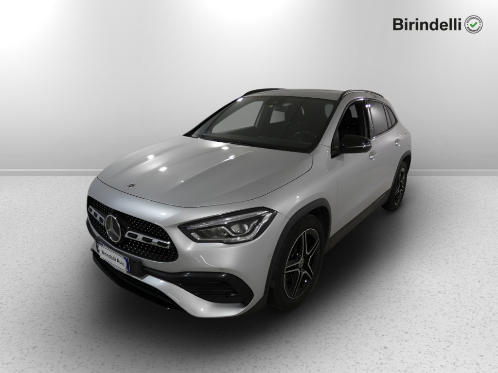 MERCEDES-BENZ GLA