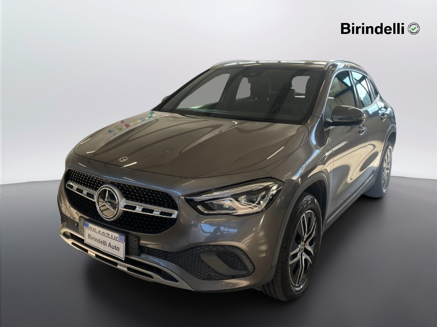 MERCEDES-BENZ GLA