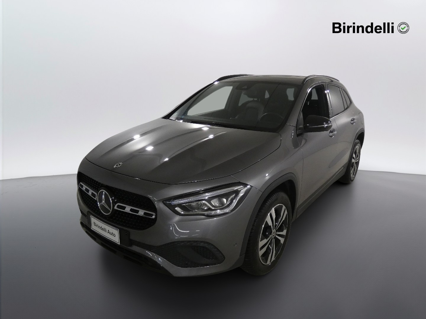 MERCEDES-BENZ GLA